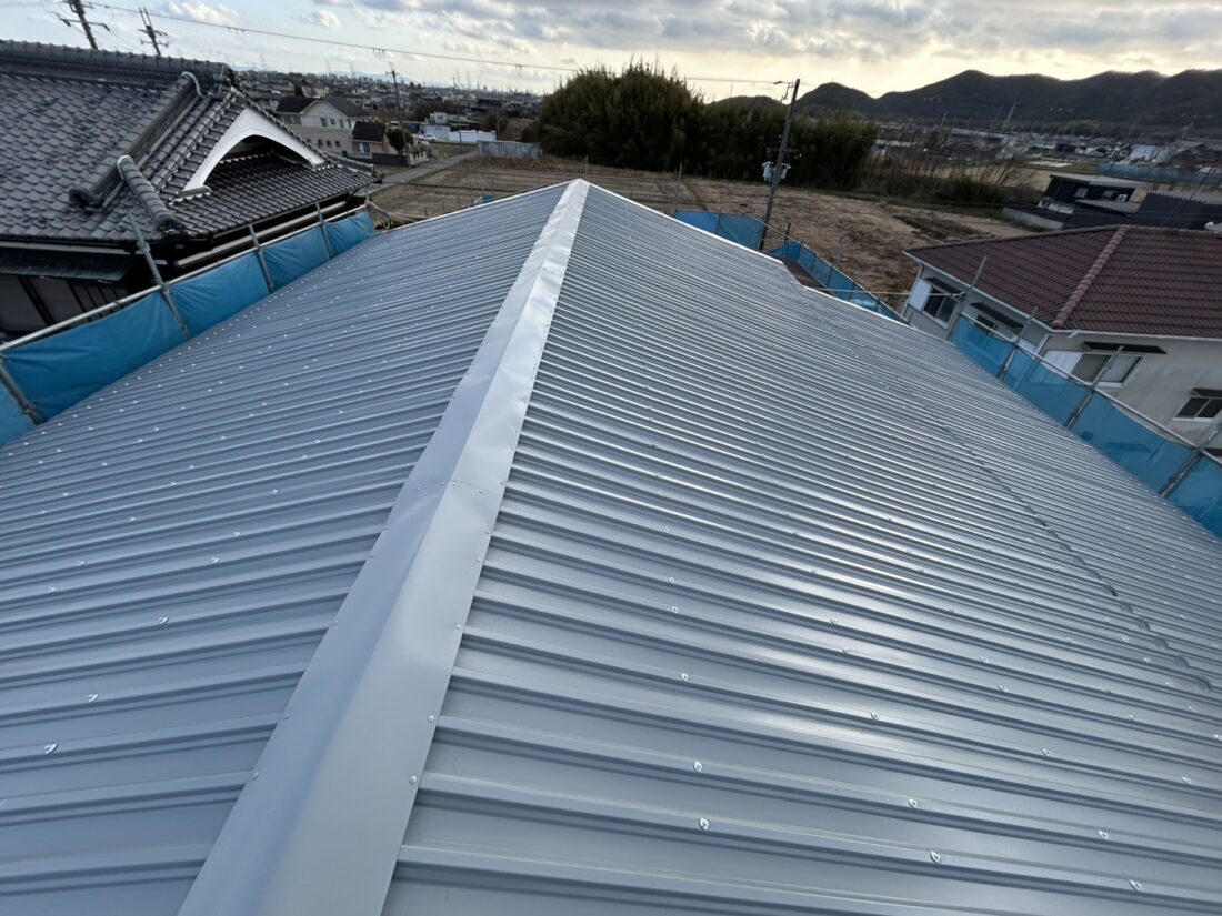 カラーガルバリウム鋼板　スレートカバー