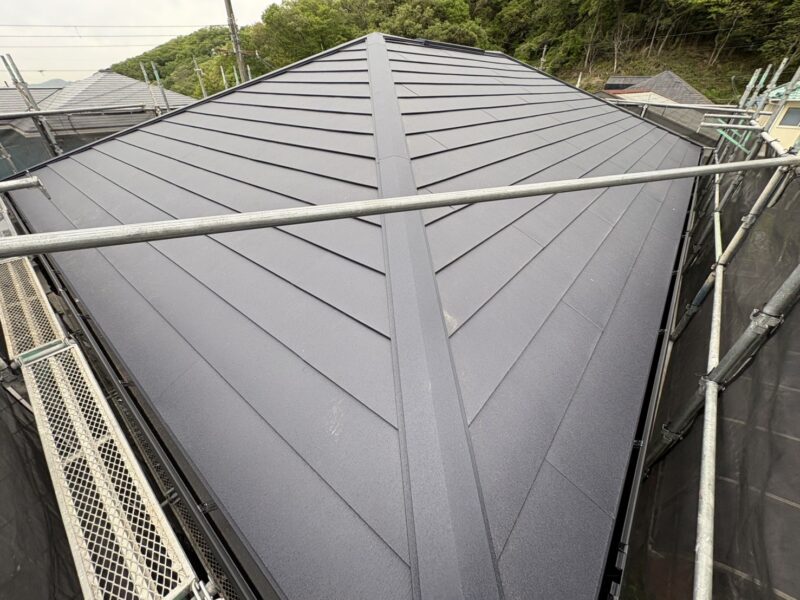 屋根カバー工事