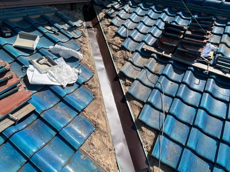 【姫路市】谷板金入れ替え工事
